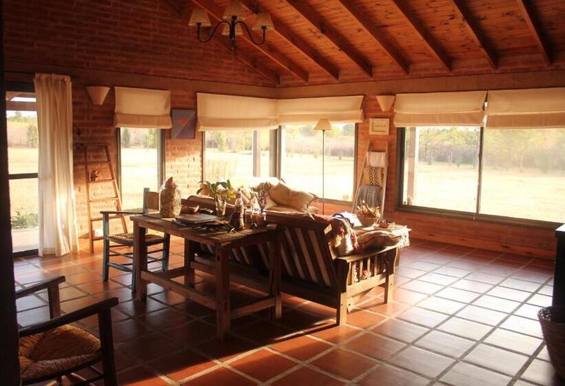 Bed and Breakfast Refugio Del Guira Guira