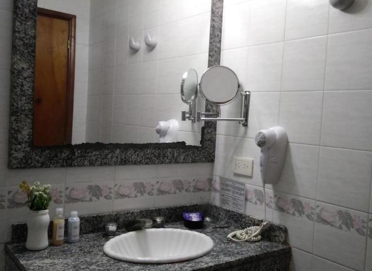 酒店 Brisas Hosteria