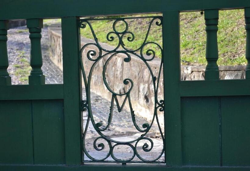 호텔 Ca´montana Hostal Boutique