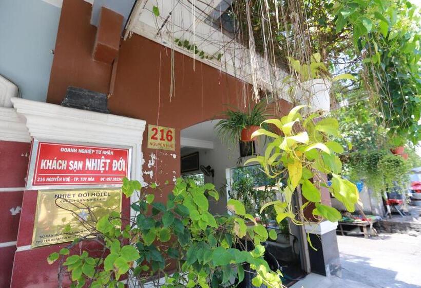 هتل Nhiet Doi