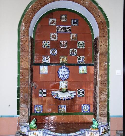 هتل Patio De Las Cruces