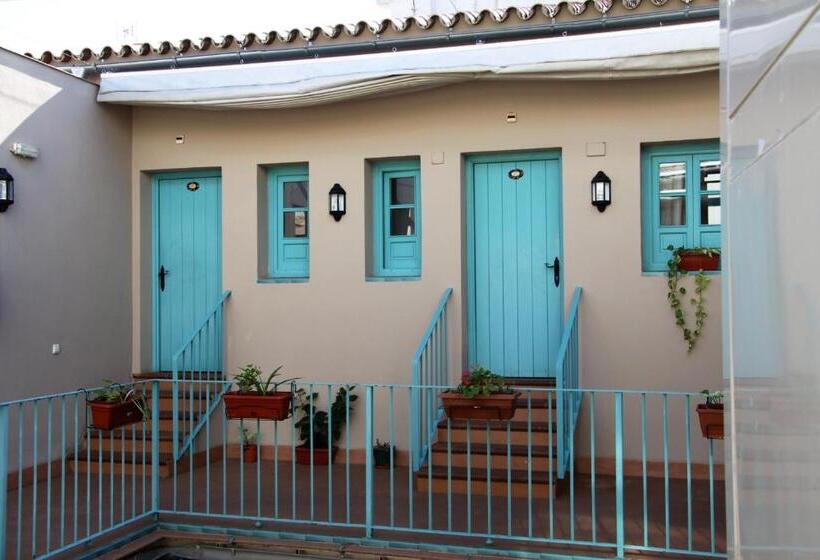 هتل Patio De Las Cruces