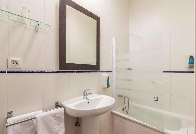 هتل Patio De Las Cruces