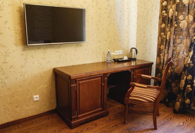 هتل Promenade Park