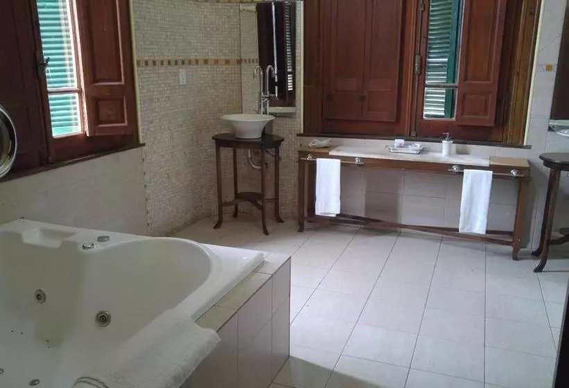 هتل Rural La Pampeana