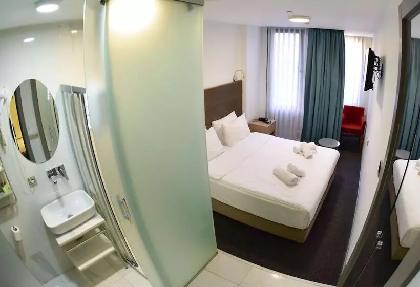 هتل Taksim Home