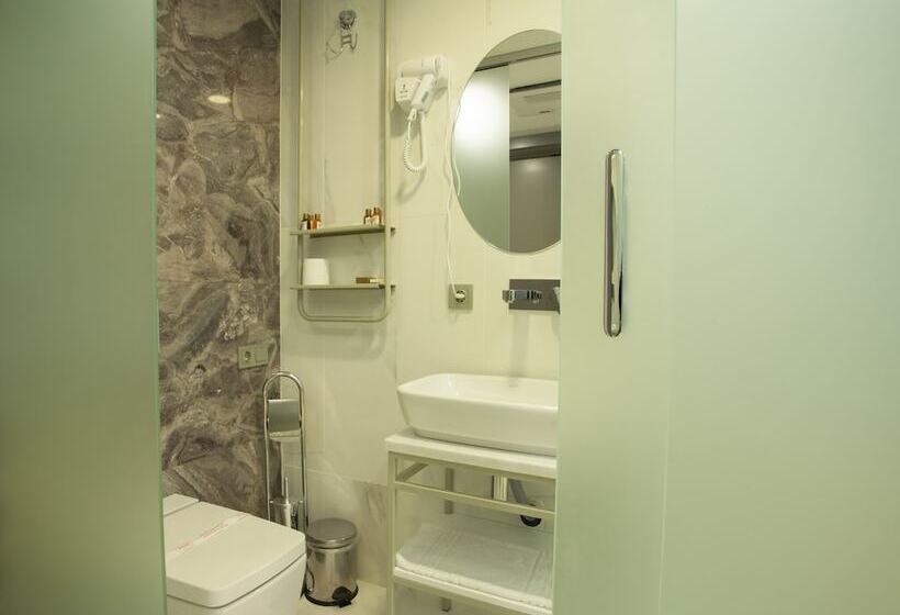 ホテル Taksim Home