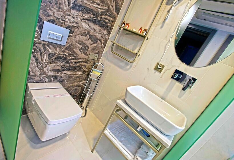 ホテル Taksim Home