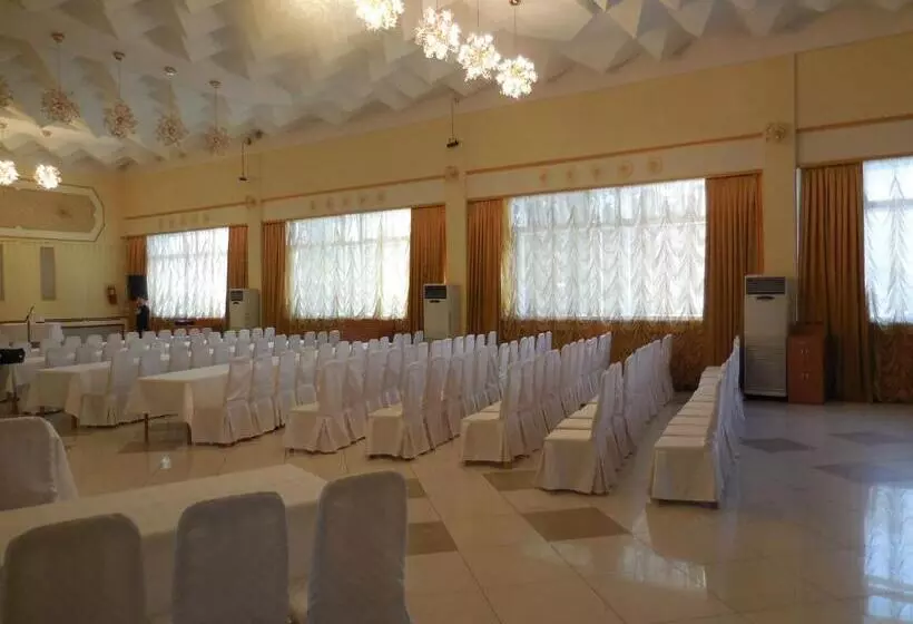 هتل Ust Kamenogorsk