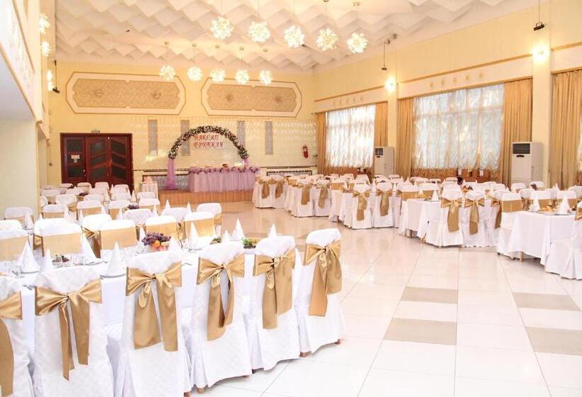 هتل Ust Kamenogorsk