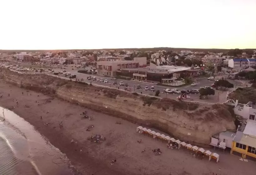 هتل Y Casino Del Rio   Las Grutas