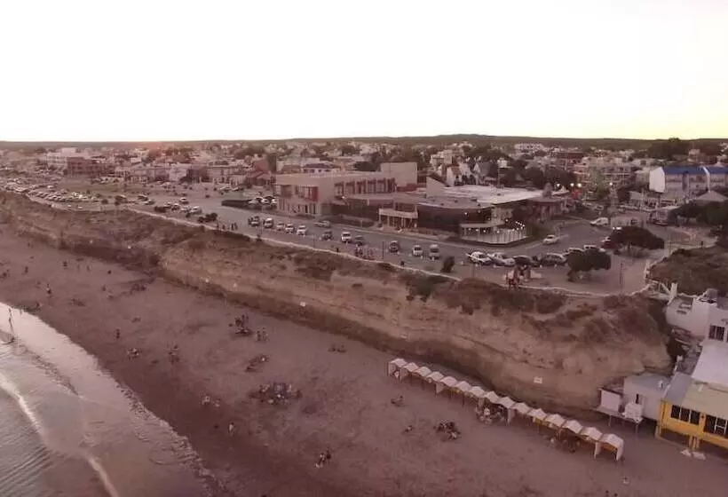 هتل Y Casino Del Rio   Las Grutas