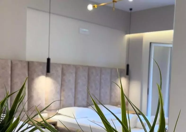 Karos Hotel Llaman