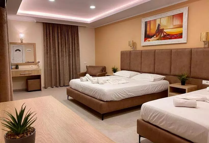 Karos Hotel Llaman