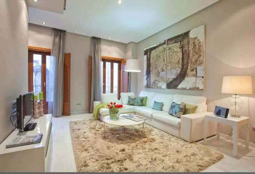 Home Club Micalet Apartments