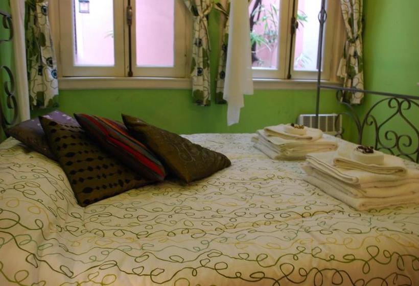 تختخواب و صبحانه Petit El Vitraux