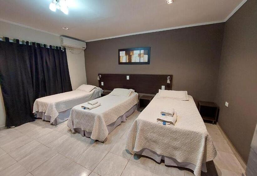 בית מלון כפרי Altos Del Iguazu