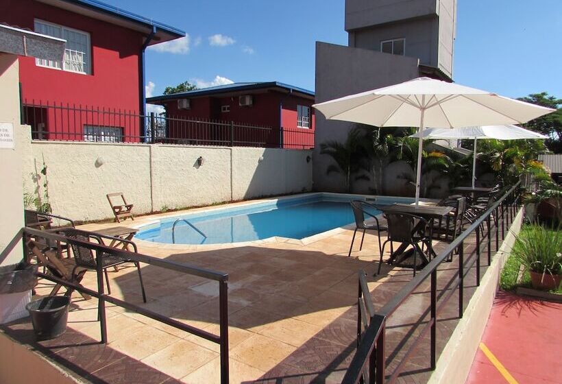 בית מלון כפרי Altos Del Iguazu