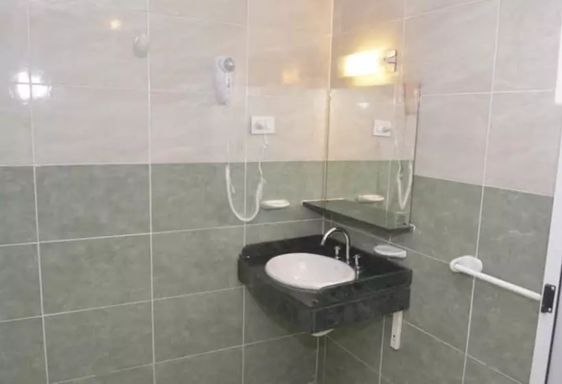 هتل Altos Del Iguazu