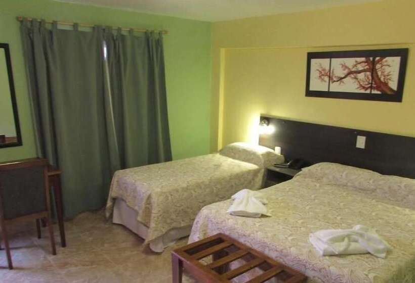 בית מלון כפרי Altos Del Iguazu