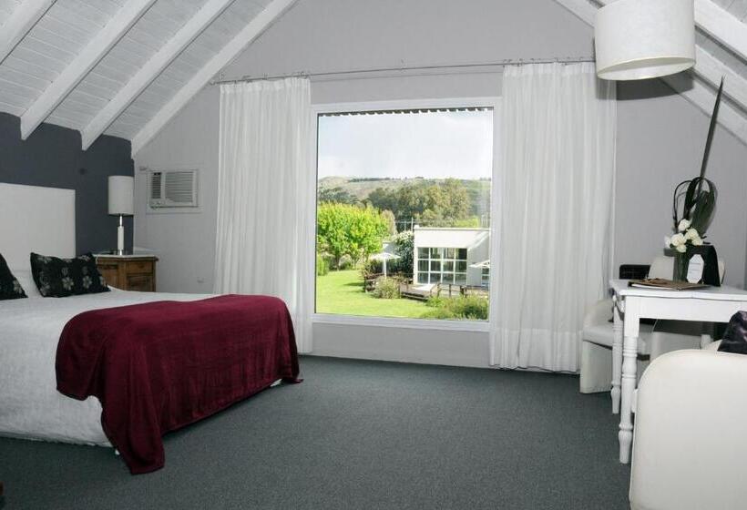 هتل Brisas Serranas