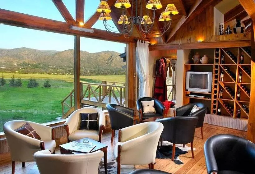ホテル Chamonix Posada & Spa Habitaciones Dentro De La Posada O Loft Con Hidromasaje Y Apartamentos A 300 M