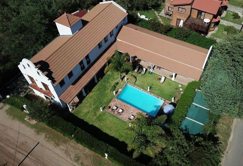 בית מלון כפרי Posada La Candela