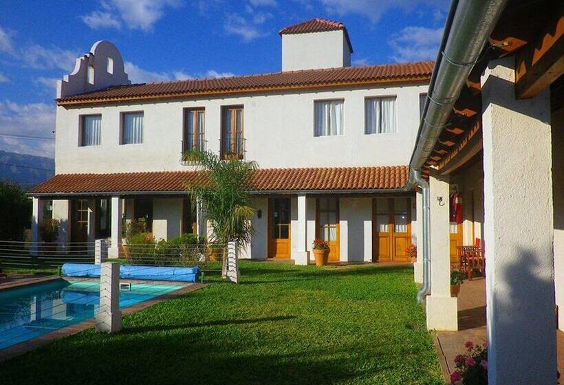 בית מלון כפרי Posada La Candela