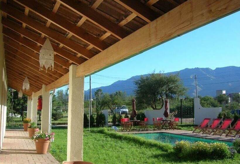 בית מלון כפרי Posada La Candela