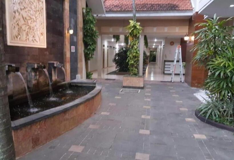 בית מלון כפרי Sulawesi Jember