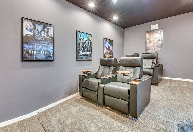 Canton Home W/ Private Pool + Screened Patio!