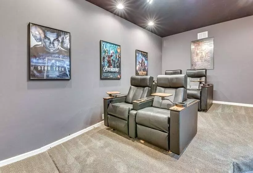 Canton Home W/ Private Pool + Screened Patio!