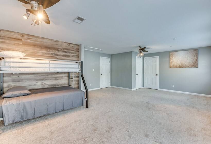 Canton Home W/ Private Pool + Screened Patio!