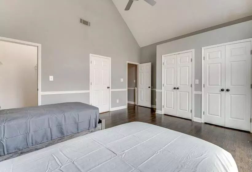 Canton Home W/ Private Pool + Screened Patio!