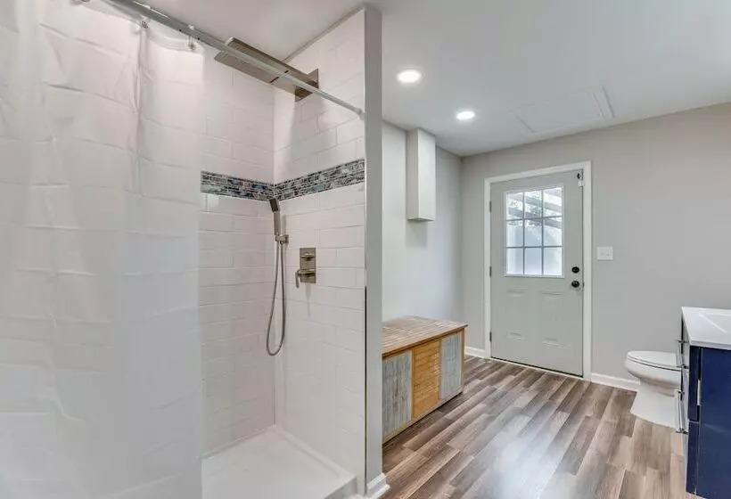 Canton Home W/ Private Pool + Screened Patio!
