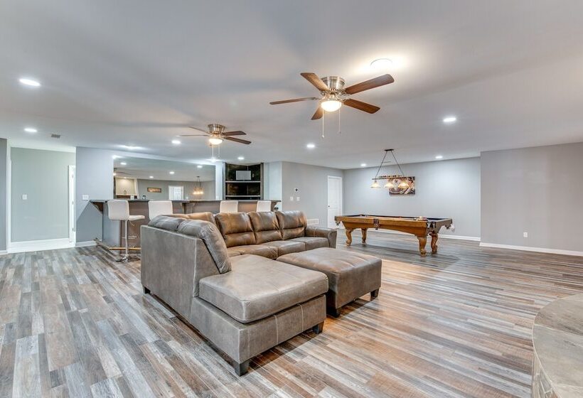 Canton Home W/ Private Pool + Screened Patio!