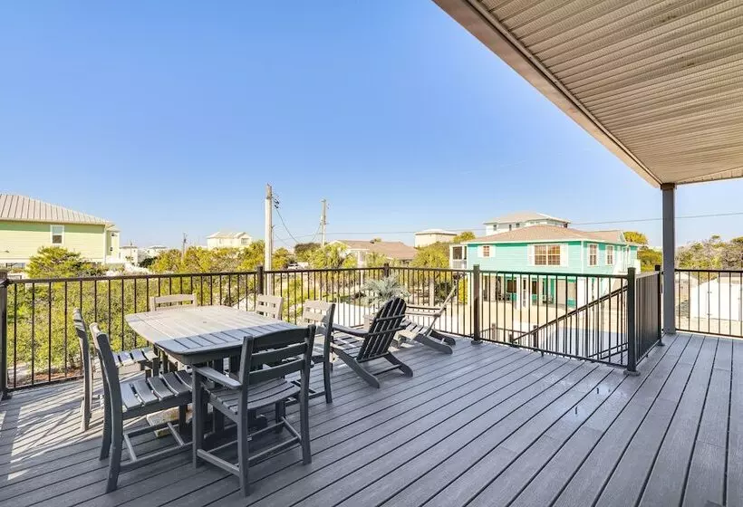 Cape San Blas Home W/ Pool Access: Walk To Beach!