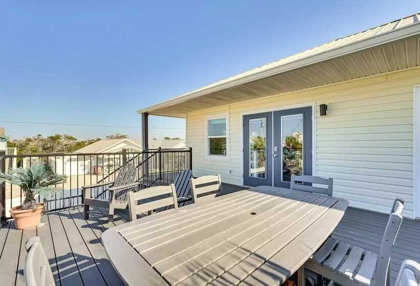 Cape San Blas Home W/ Pool Access: Walk To Beach!
