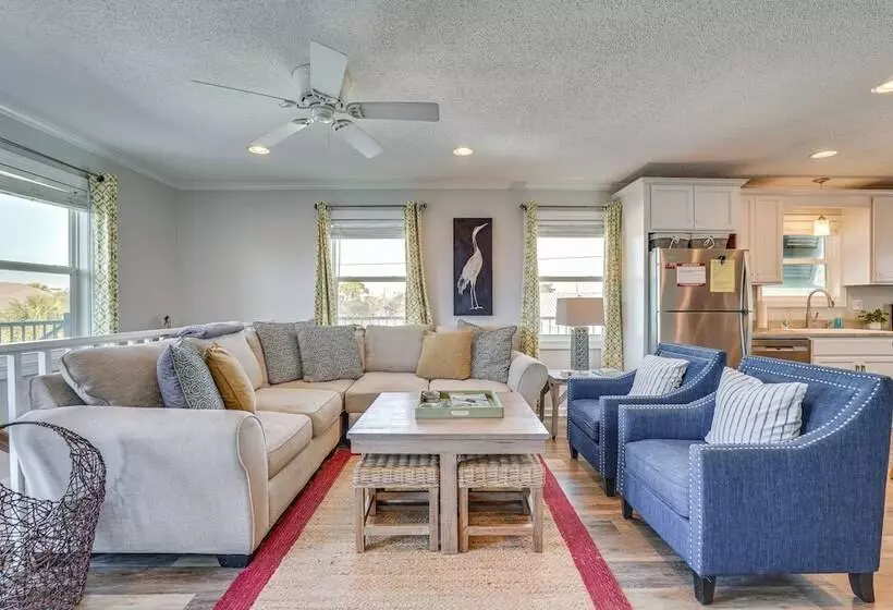 Cape San Blas Home W/ Pool Access: Walk To Beach!