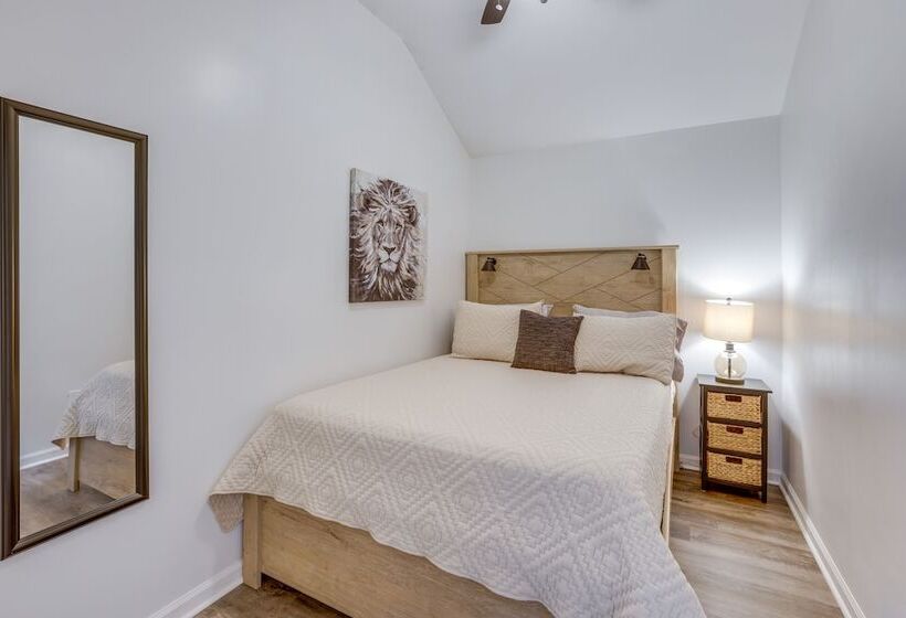 Charming Cottage At Waxahatchee Creek & Marina!