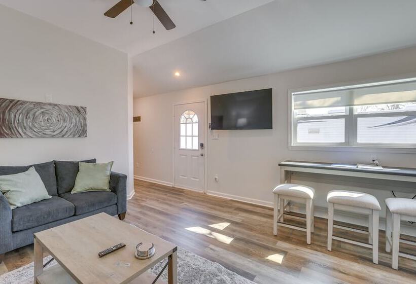 Charming Cottage At Waxahatchee Creek & Marina!