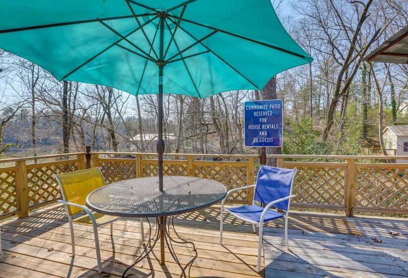 Charming Cottage At Waxahatchee Creek & Marina!