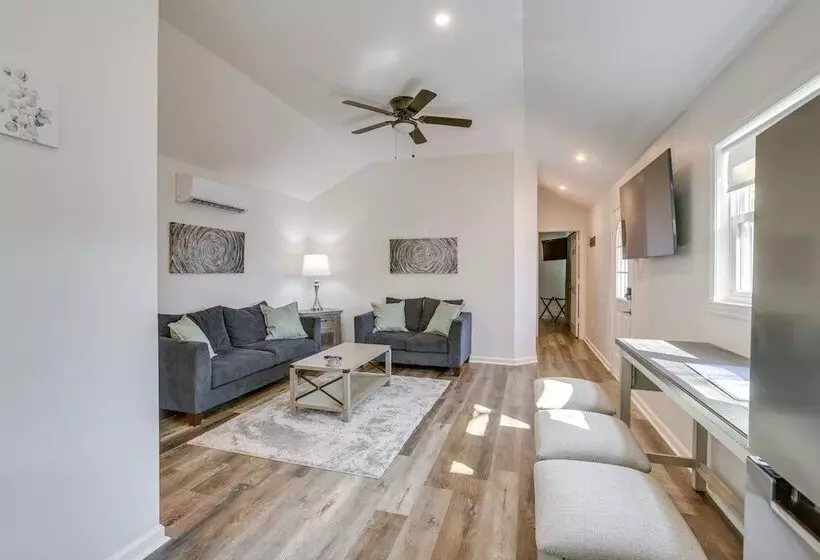 Charming Cottage At Waxahatchee Creek & Marina!