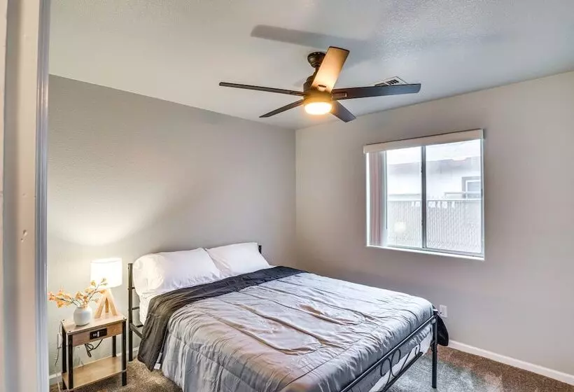 Snowbird Arizona Retreat W/ Fire Pit!