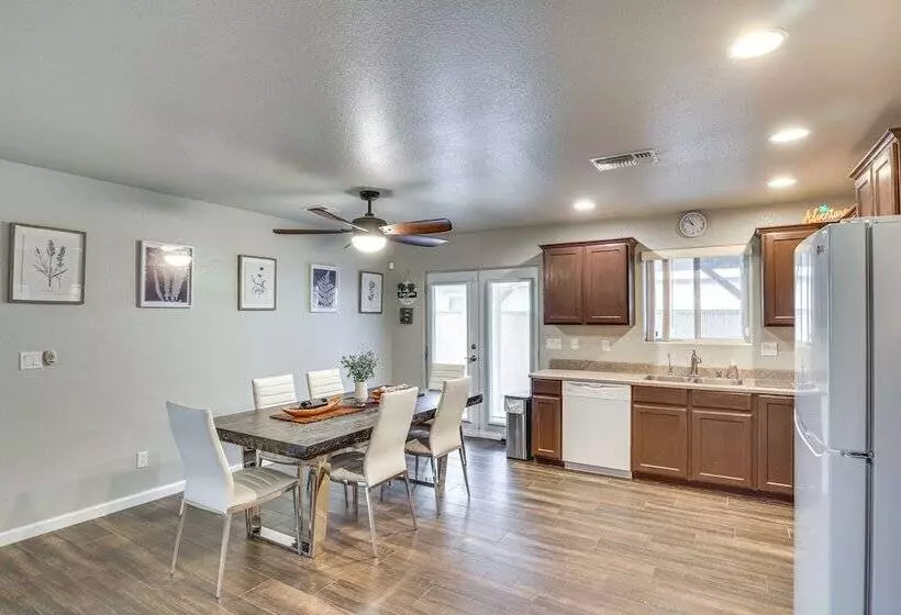 Snowbird Arizona Retreat W/ Fire Pit!