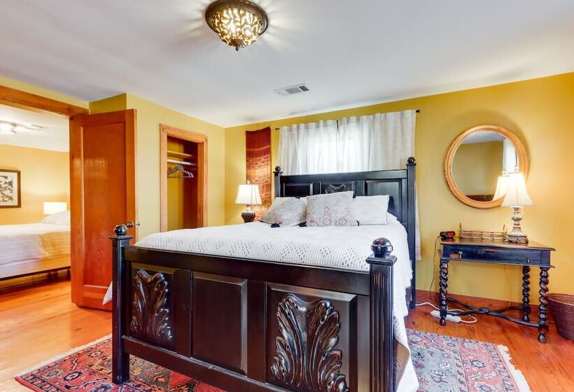 Fayetteville Home W/ Patios Near Town & University