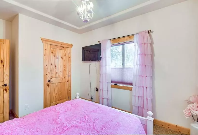 Idaho Springs Home W/ Panoramic Mountain Views!