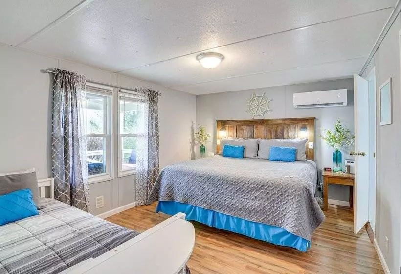 Monticello Home W/ Deck & Fire Pit < 1 Mi To Water