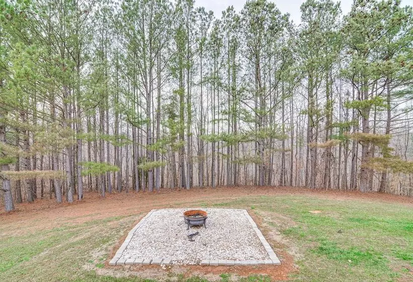 Monticello Home W/ Deck & Fire Pit < 1 Mi To Water