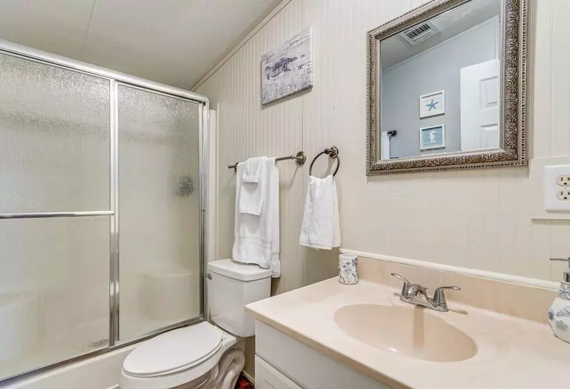 Pensacola Home W/ Private Dock   7 Mi To Beaches